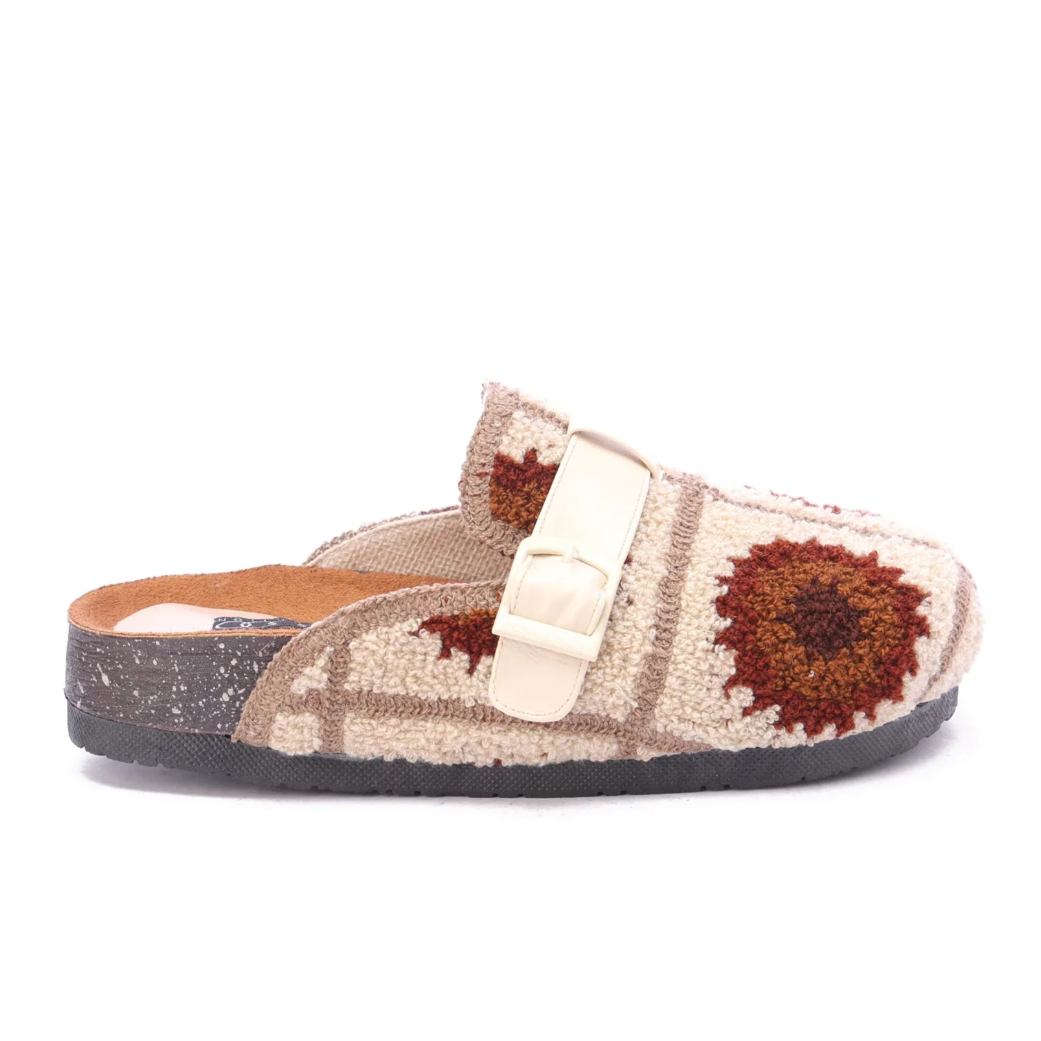 Boho Knit Buckle Clogs-Beige