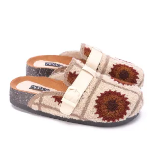 Boho Knit Buckle Clogs-Beige