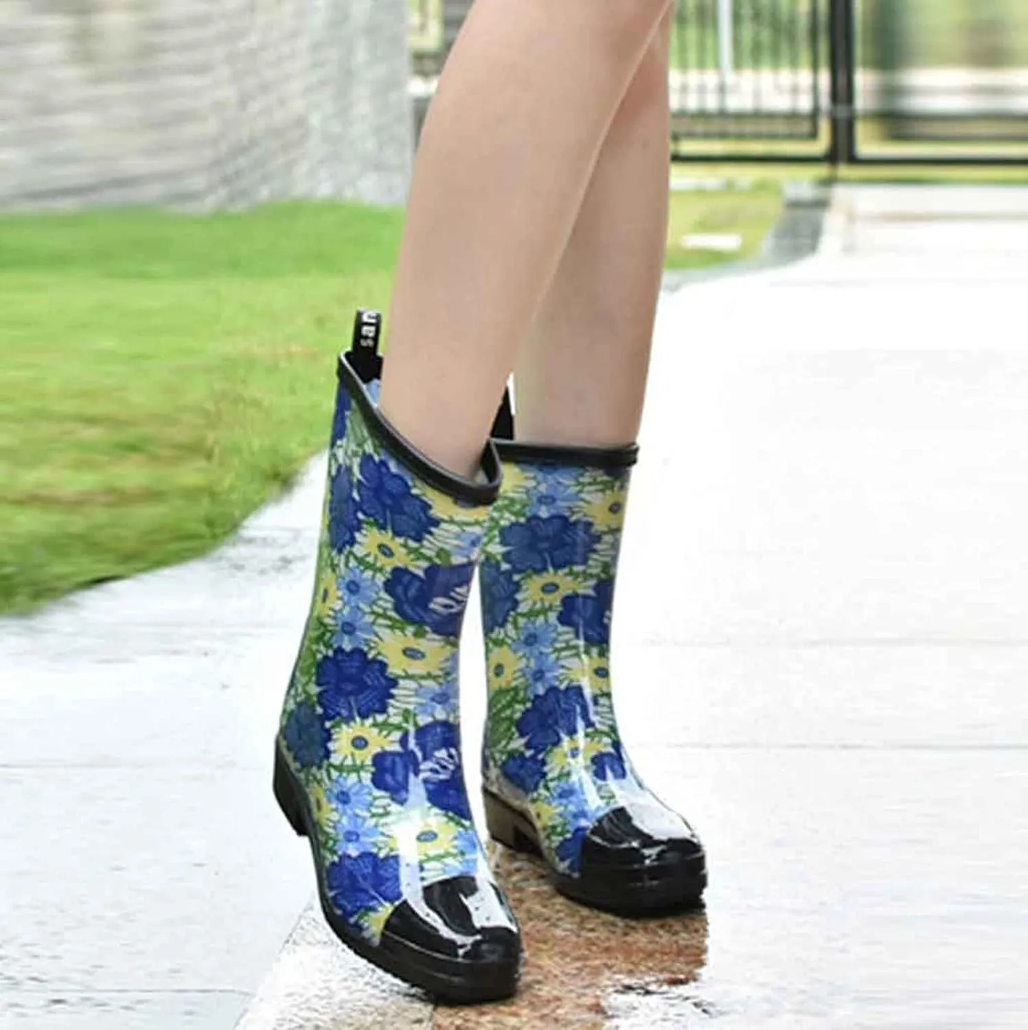 Rubber Outdoor Shoes Water Rain Women's Boots Mid Style Punk Boots Women's Boots Goulashes Women